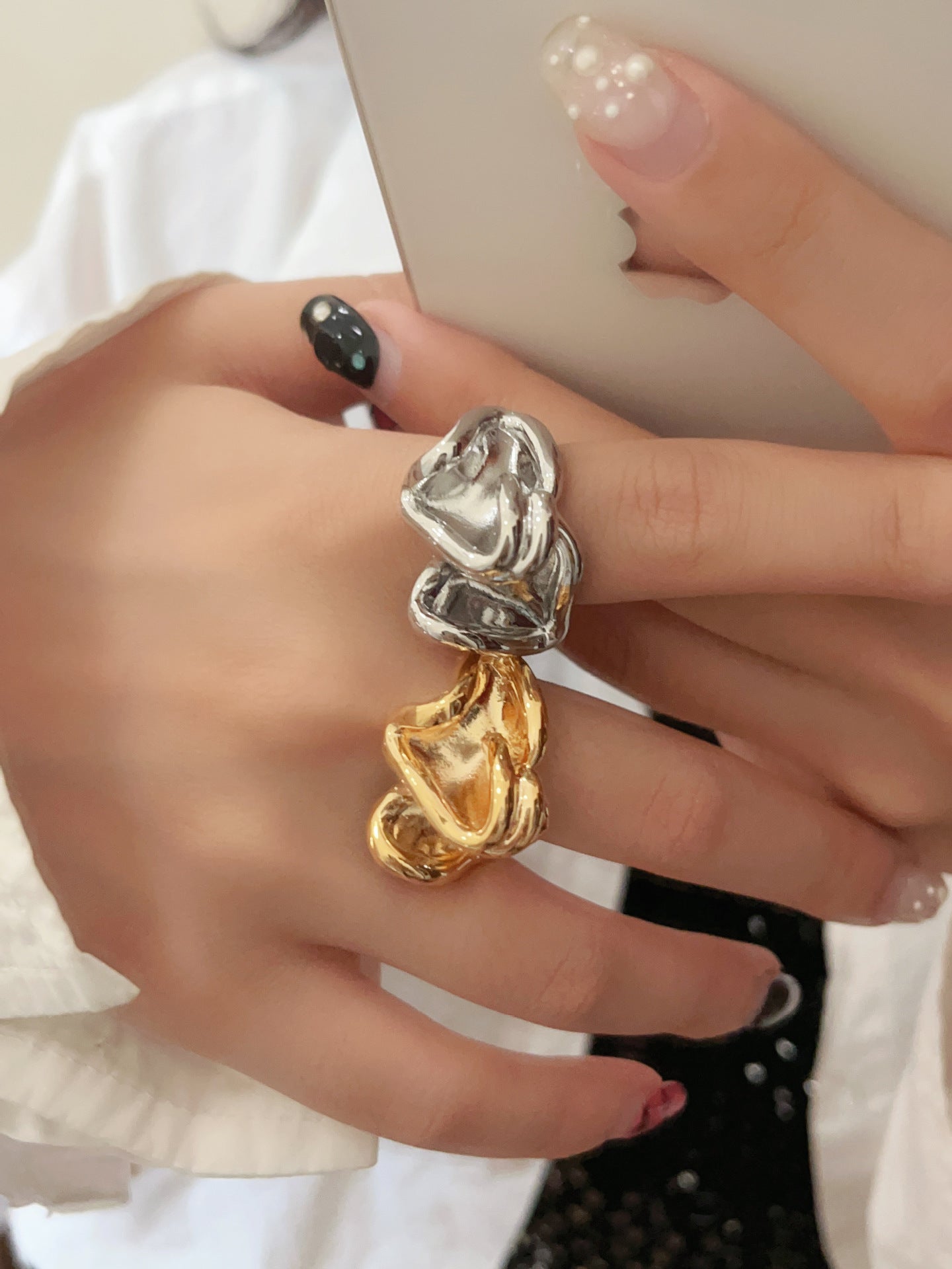 Exaggerated Western Texture Index Finger Ring