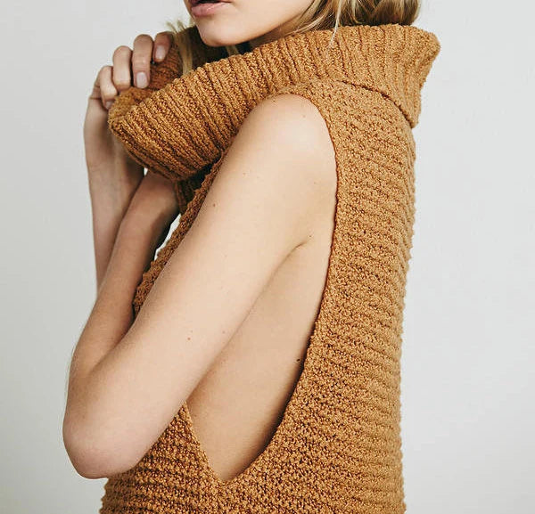 Sleeveless knitted long vest