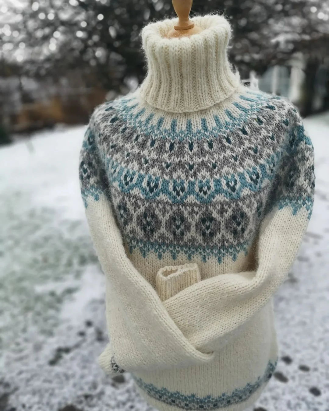 "Snow Dream"unisex knitted turtleneck