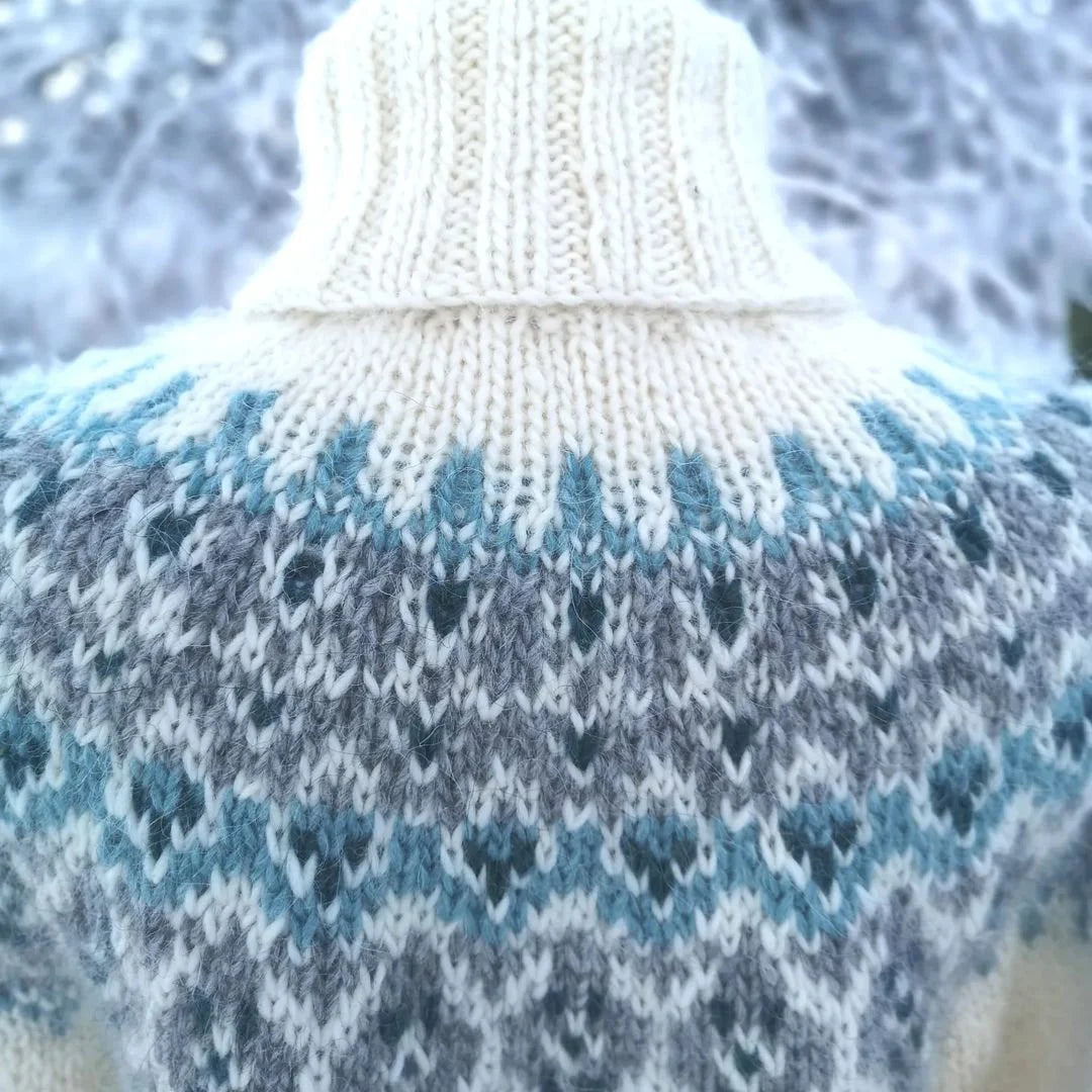 "Snow Dream"unisex knitted turtleneck