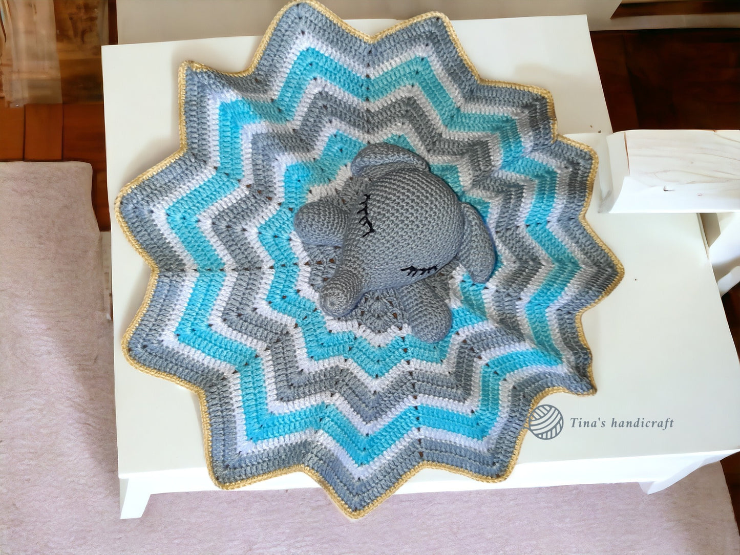Set for newborn baby, blanket,cuddly blanket and crochet slippers