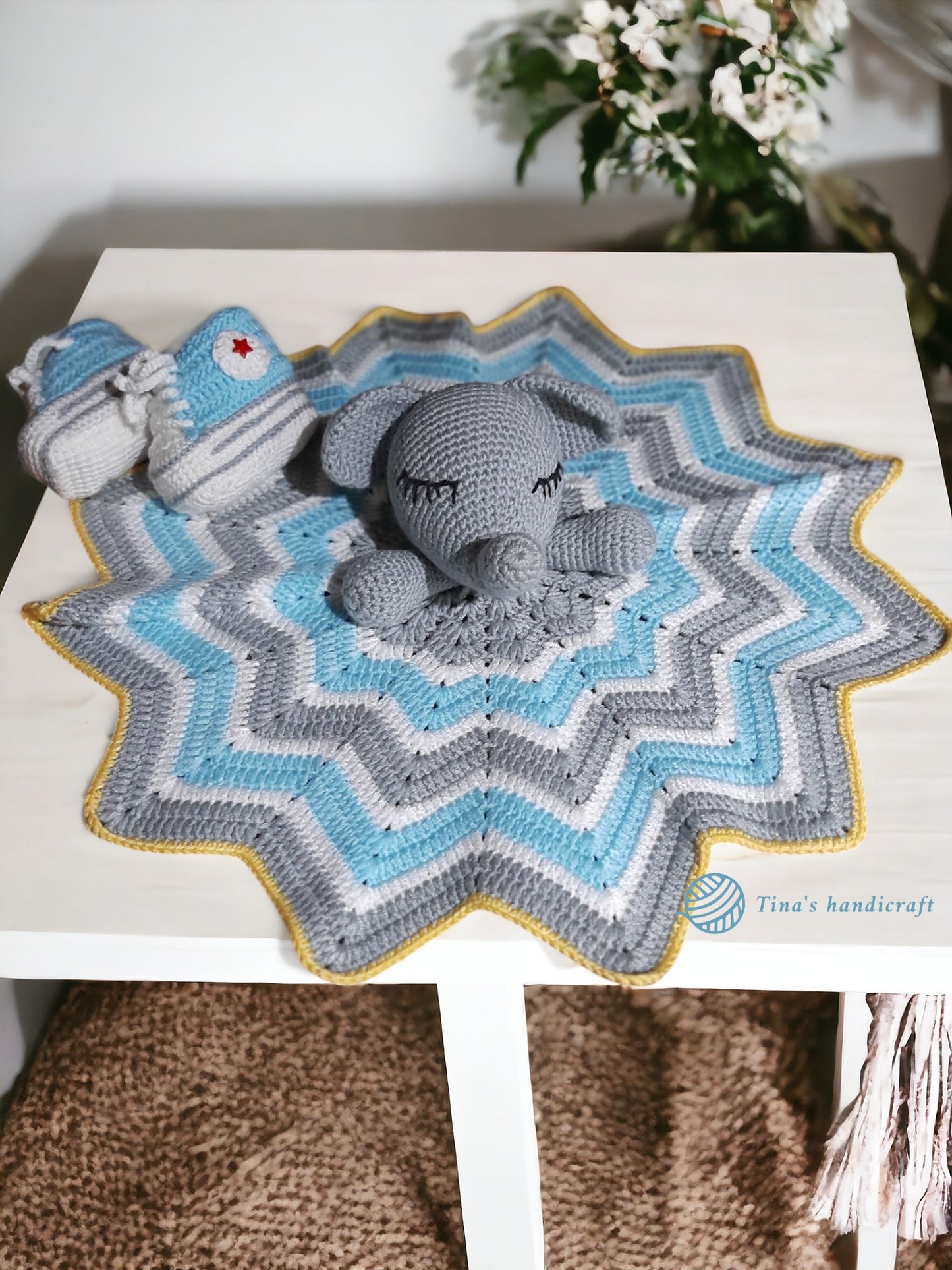 Set for newborn baby, blanket,cuddly blanket and crochet slippers