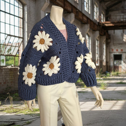 Χοντρό πλεκτό ζακετάκι με μαργαρίτες — Χειροποίητο τετράγωνο μπουφάν γιαγιά | Μέγεθος S–5XL