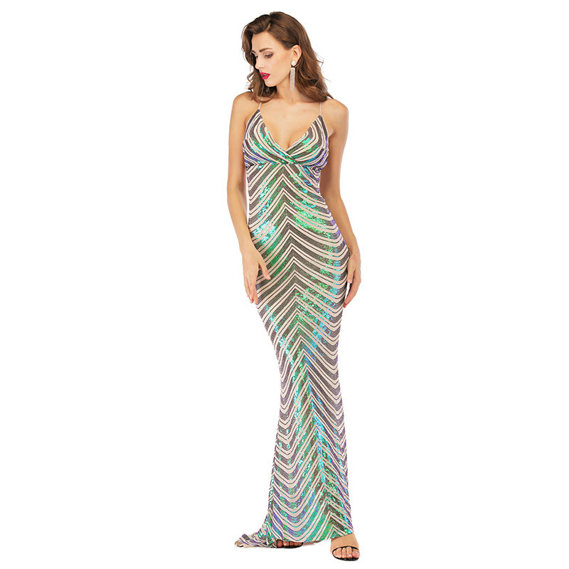 Φόρεμα με τιράντες, βαθύ V ντεκολτέ, ελαστικό, με πούλιες και σφουγγαρίστρα