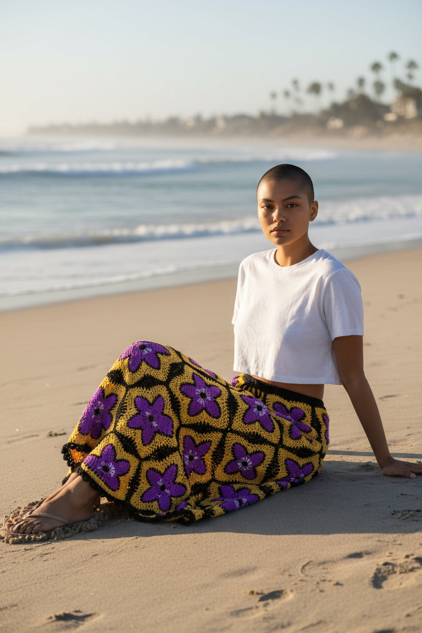 Solar Bloom Granny Square Häkelrock – Handgestrickter Maxirock in leuchtendem Lila und Gold | Boho-Festival-Kleidung