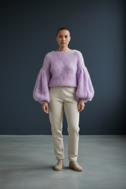 Πουλόβερ με φαρδιά μανίκια από μοχέρ – Ανοιχτόχρωμο πλεκτό σε χρώμα λεβάντας με ογκώδη μανίκια με φούσκες