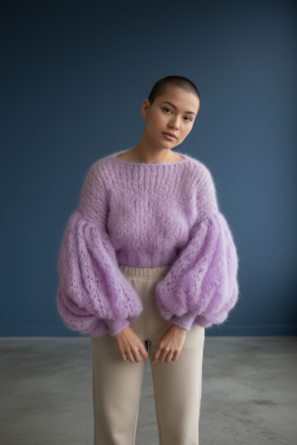 Πουλόβερ με φαρδιά μανίκια από μοχέρ – Ανοιχτόχρωμο πλεκτό σε χρώμα λεβάντας με ογκώδη μανίκια με φούσκες