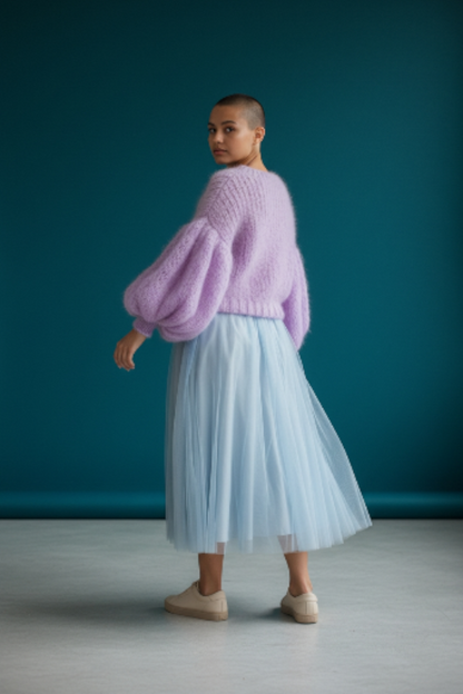 Πουλόβερ με φαρδιά μανίκια από μοχέρ – Ανοιχτόχρωμο πλεκτό σε χρώμα λεβάντας με ογκώδη μανίκια με φούσκες