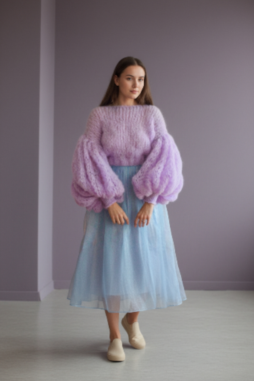 Πουλόβερ με φαρδιά μανίκια από μοχέρ – Ανοιχτόχρωμο πλεκτό σε χρώμα λεβάντας με ογκώδη μανίκια με φούσκες