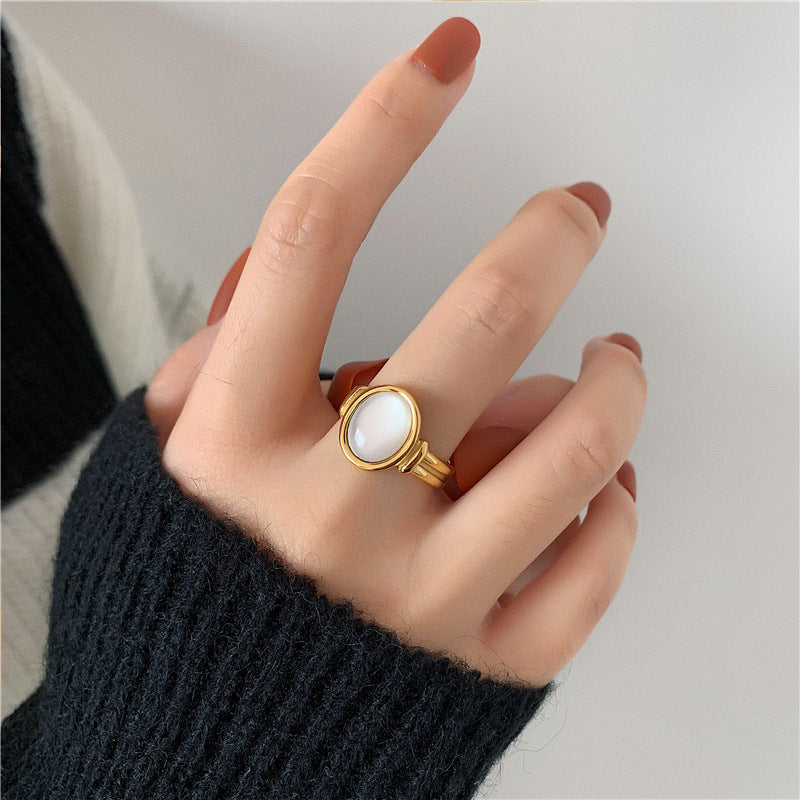 Fritillary Shell 18K Vintage Ring