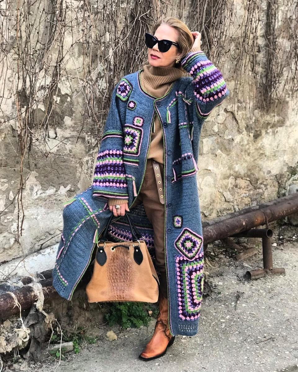 Ζακέτα Boho "Embrace Comfort" με Granny Square Patterns