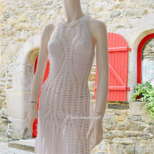 „Amara: Sinnliches Hochzeits- &amp; Partykleid mit handgefertigtem Ananas-Muster“